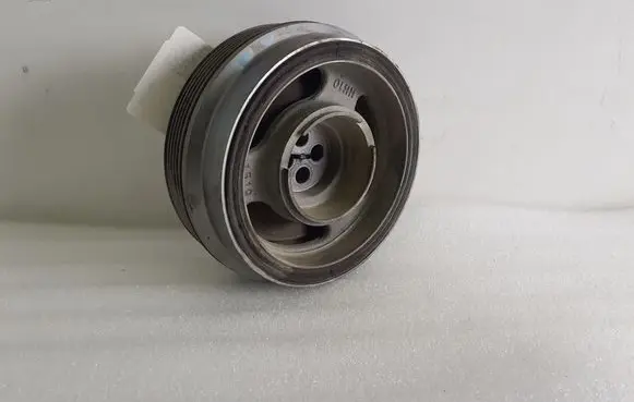 Mini Cooper Countryman F60 Crankshaft pulley 8669098 184950