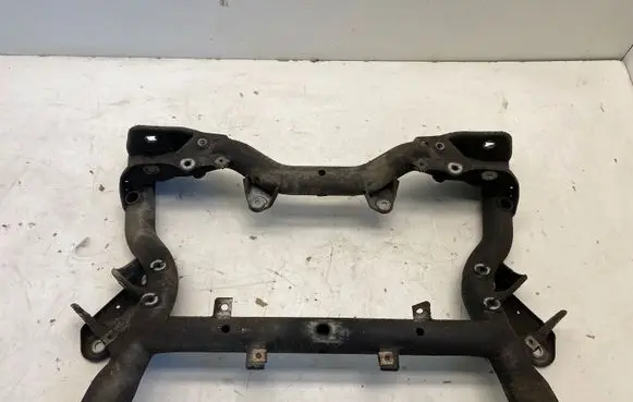 Mercedes-Benz C W204 Front subframe