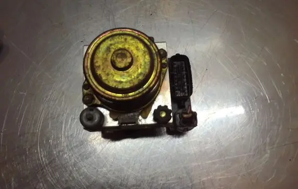 Mitsubishi Montero ABS Pump 445104060 241911200100