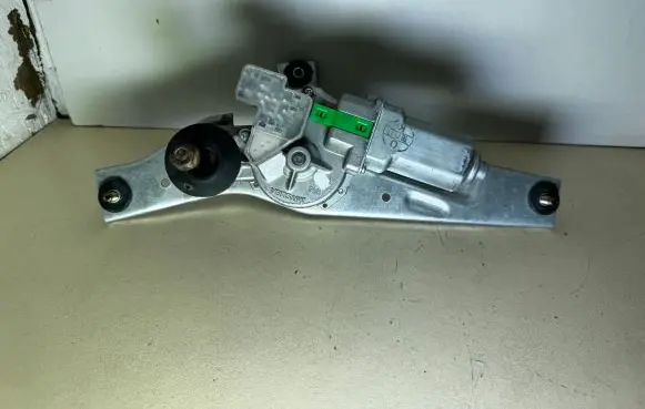 Nissan Note (E11) Rear window wiper motor