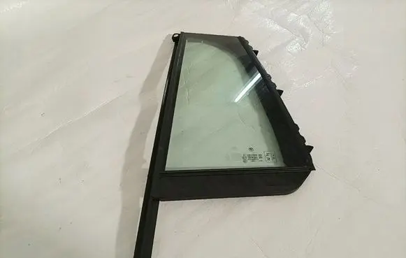 BMW X7 G07 Rear vent window glass 74311457431145