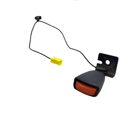 Volvo C30 Middle seatbelt buckle (rear) 8686941