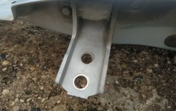 Toyota Aygo AB10 Front door upper hinge
