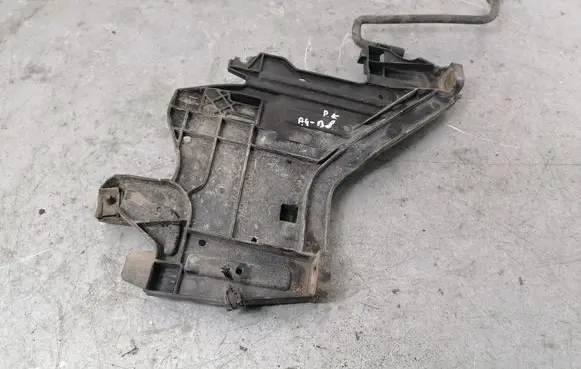 Audi A4 S4 B8 8K Headlight/headlamp mounting bracket 1301073033