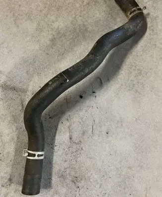 Nissan Primera Engine coolant pipe/hose