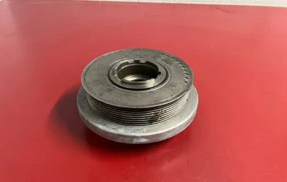 BMW X4 G02 Crankshaft pulley 9888452