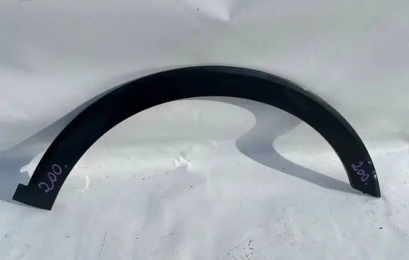 Audi A1 Front arch trim 82A853718