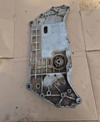 Volkswagen Touran I Front subframe 1K0199313H