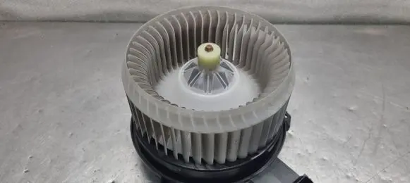 Honda CR-V Heater fan/blower AV6000