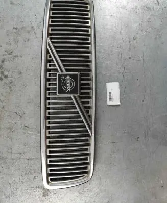 Volvo S70 V70 V70 XC Front grill 9151669