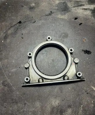 Mitsubishi L200 other engine part 