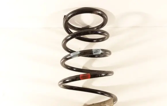 Nissan X-Trail T30 Rear coil spring