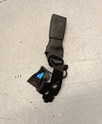 Mercedes-Benz E W213 Rear seatbelt buckle 632381700E 13072016