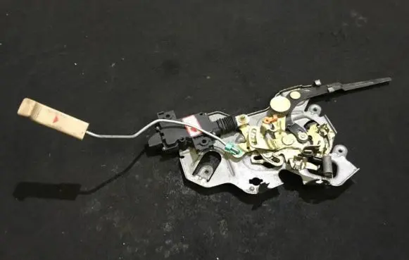 Chrysler Voyager Rear door lock
