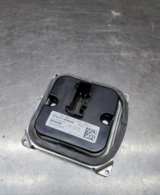 Renault Megane IV Xenon control unit/module 260551225R A2C90665801