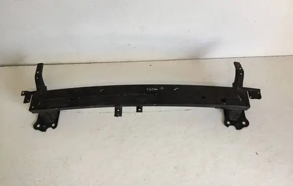 Hyundai Tucson TL Front bumper support beam BELKATUC