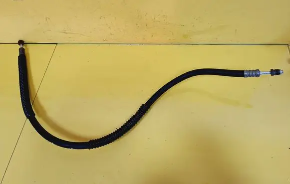 Air conditioning (A/C) pipe/hose
