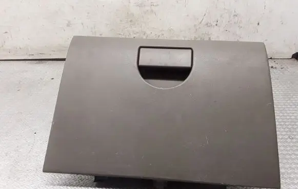 Jeep Compass Glove box