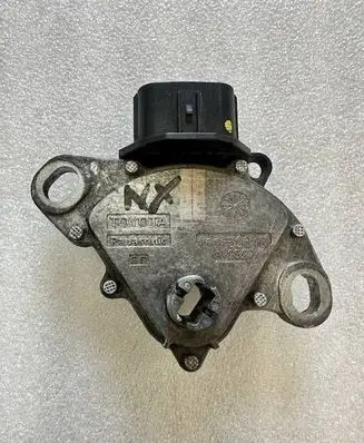 Lexus NX Gearbox control unit/module 8945152040