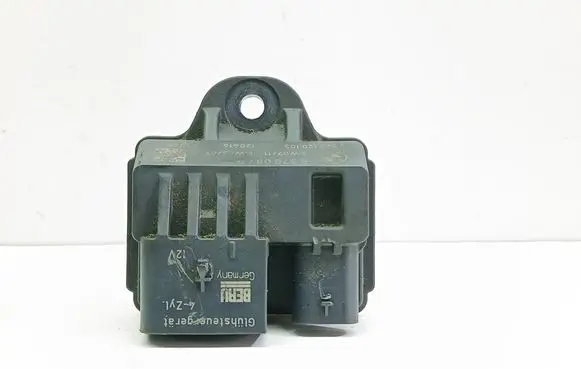 BMW 5 F10 F11 Glow plug pre-heat relay 857008702 0522120103 120416
