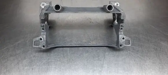 Volvo V70 Fender mounting bracket 30791477