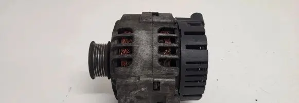 Citroen Xsara Picasso Generator/alternator 2548566