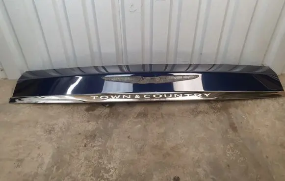 Chrysler Town u0026 Country V Tailgate trim DX30666 855010