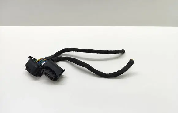 BMW 5 E60 E61 Headlight/headlamp wiring loom/harness 6925638 692563803 1452335