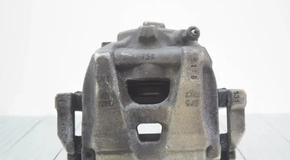 Audi Q3 8U Front brake caliper 6798F