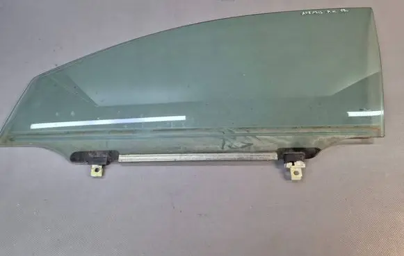 Toyota Avensis T250 Front door window glass four-door 43R00050 DOT24AS2M62