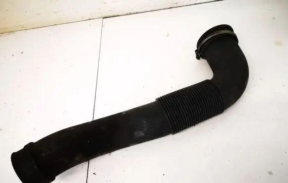 Opel Astra H Air intake hose/pipe 55559548 551020308