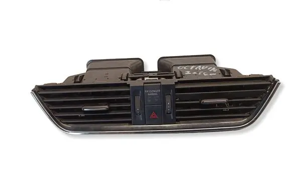 Skoda Octavia Mk3 (5E) Dash center air vent grill 5E0820951A 5E0820951