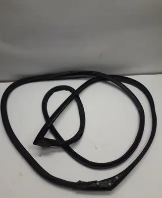Renault Kadjar Rubber seal front door (on door) 808305263R