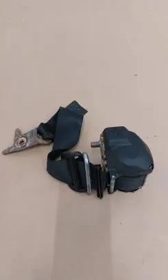 Mercedes-Benz 380 560SEC C126 Rear seatbelt 1268602286
