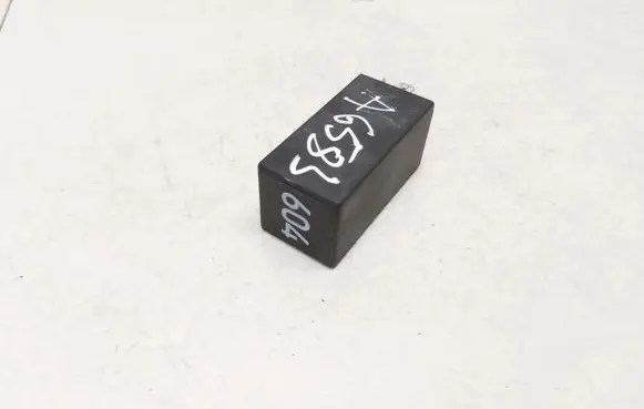 Audi TT Mk1 Other relay 8n7907953 a164-00