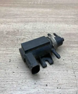Volkswagen PASSAT B6 Turbo solenoid valve 1J0906627
