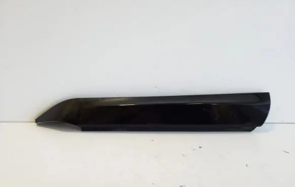 Lexus CT 200H Tailgate trim 7325553010