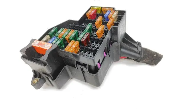 Porsche Cayenne (92A) Fuse module 7P0941828C 7P0941824C