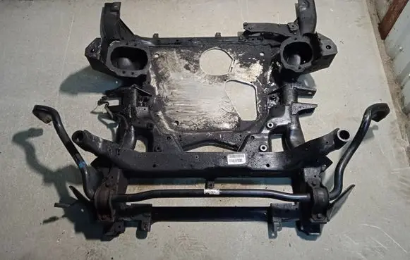 BMW X5 E70 Front subframe 677935702