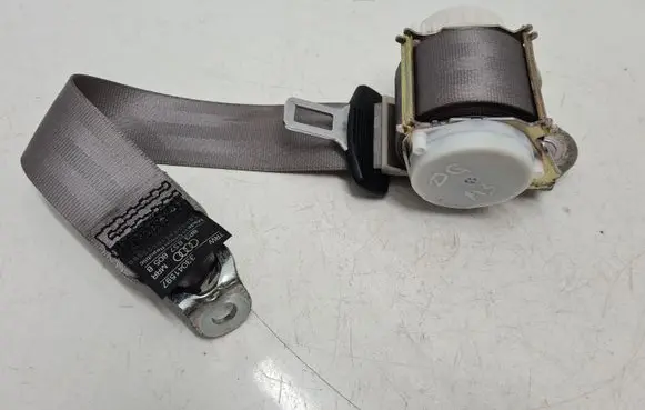 Audi A3 S3 8P Rear seatbelt 8P3857805B