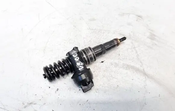 Fuel injector