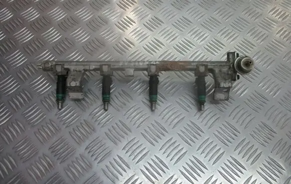 Ford Fusion Fuel main line pipe 2N1U-9D280-AB