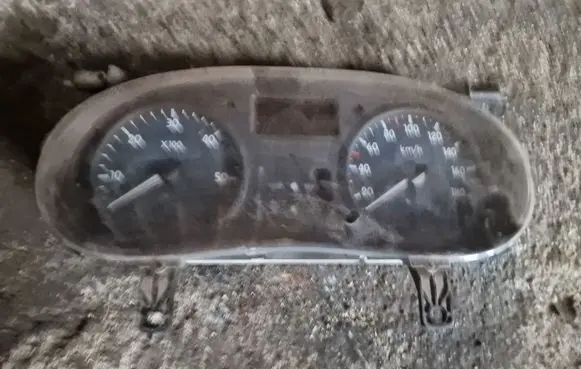 Renault Master II Speedometer (instrument cluster) P8200199523B