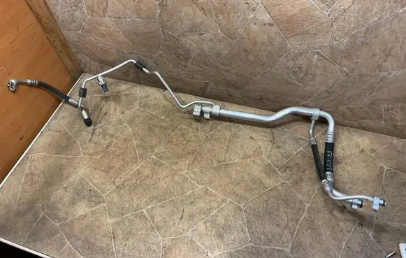 Mercedes-Benz GLE (W166 - C292) Air conditioning (A/C) pipe/hose A1668300100