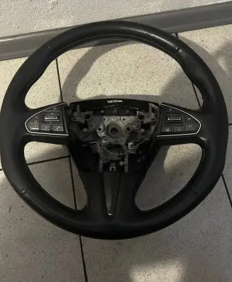 Infiniti Q50 Steering wheel