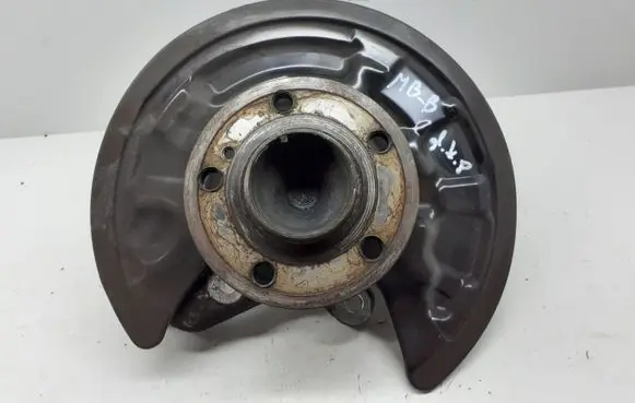 Mercedes-Benz B W246 W242 Rear wheel hub 2460306