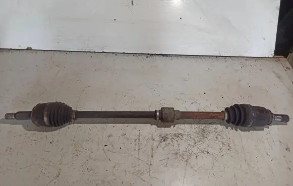 Mitsubishi Lancer X Front driveshaft