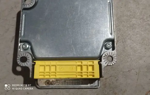 Volkswagen PASSAT B5.5 Airbag control unit/module 1C0909605C