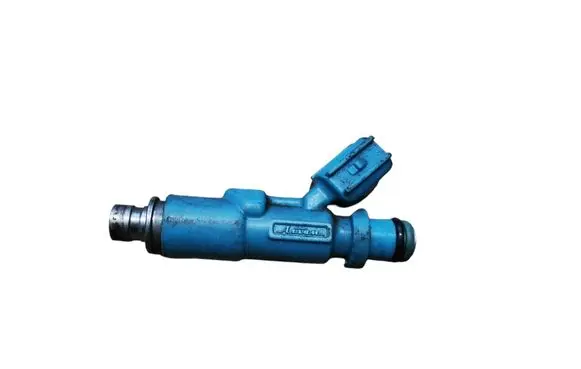 Toyota Yaris Fuel main line pipe 2325023020