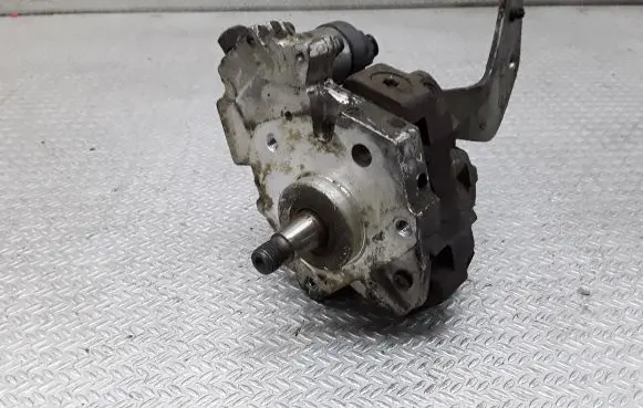 Ford Focus C-MAX Fuel injection high pressure pump 0445010089